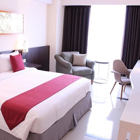 Atria Hotel Malang Exterior foto