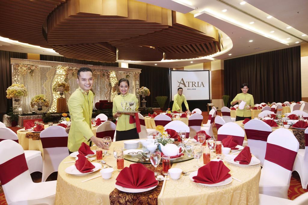 Atria Hotel Malang Exterior foto