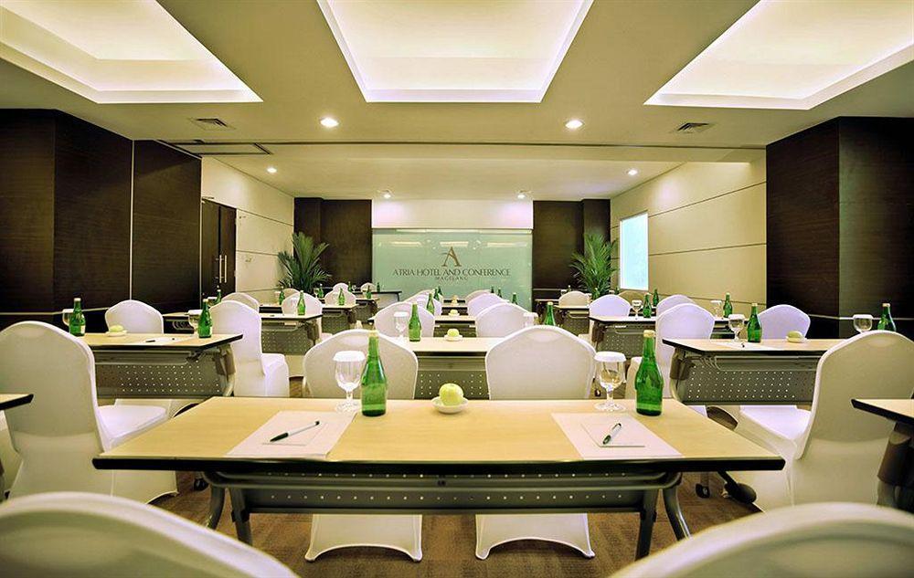 Atria Hotel Malang Exterior foto
